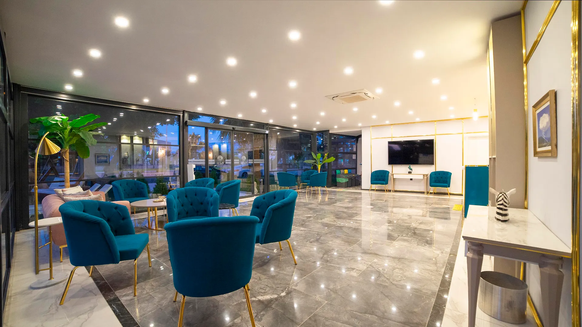 Leaf Port Hotel Antalya